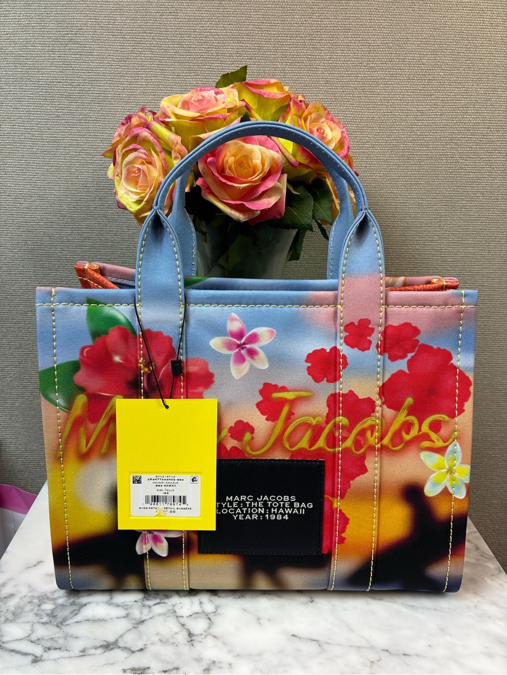 Marc Jacobs The Hawaii Iconic Landmark Tote Bag - Limited Release NWT - Picture 4 of 14